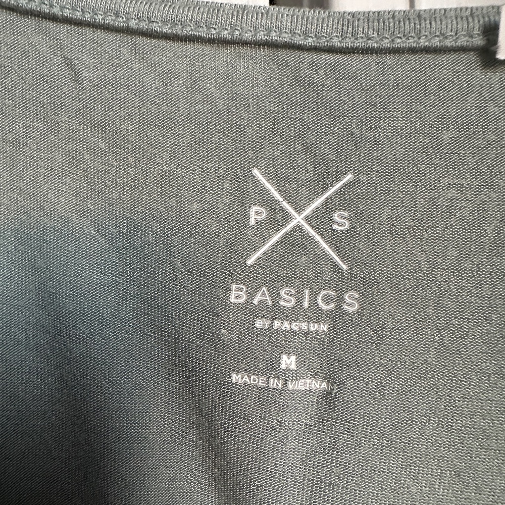 PacSun Basics Light Green Crop Tank Top Size M - Picture 2 of 3